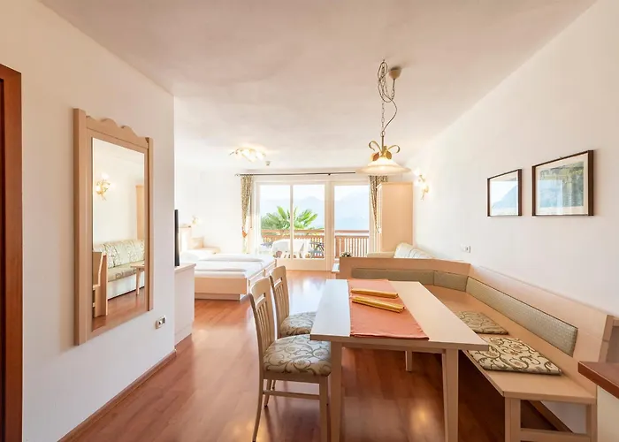 Appartement Tschivon