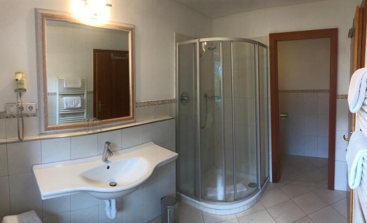 Aparthotel Tschivon 3*