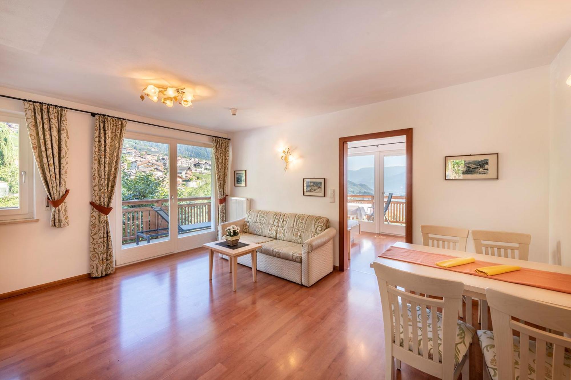 Aparthotel Tschivon