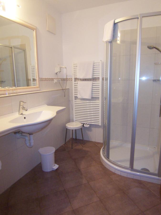 Aparthotel Tschivon 3*